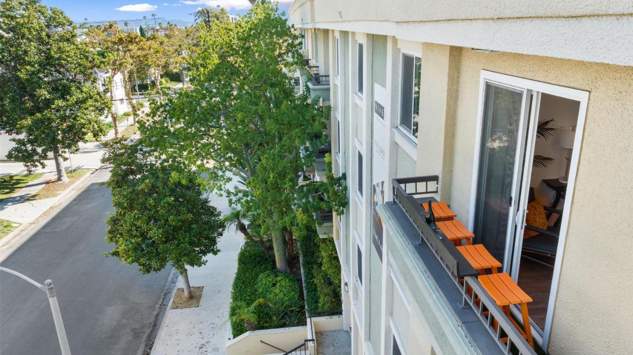 Beverly Hills 2 Bed 2 Bath Penthouse With Den And Parking 414 Los Angeles Eksteriør bilde